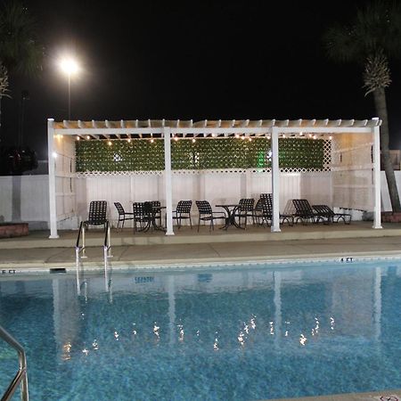 Days Inn By Wyndham Marianna Esterno foto