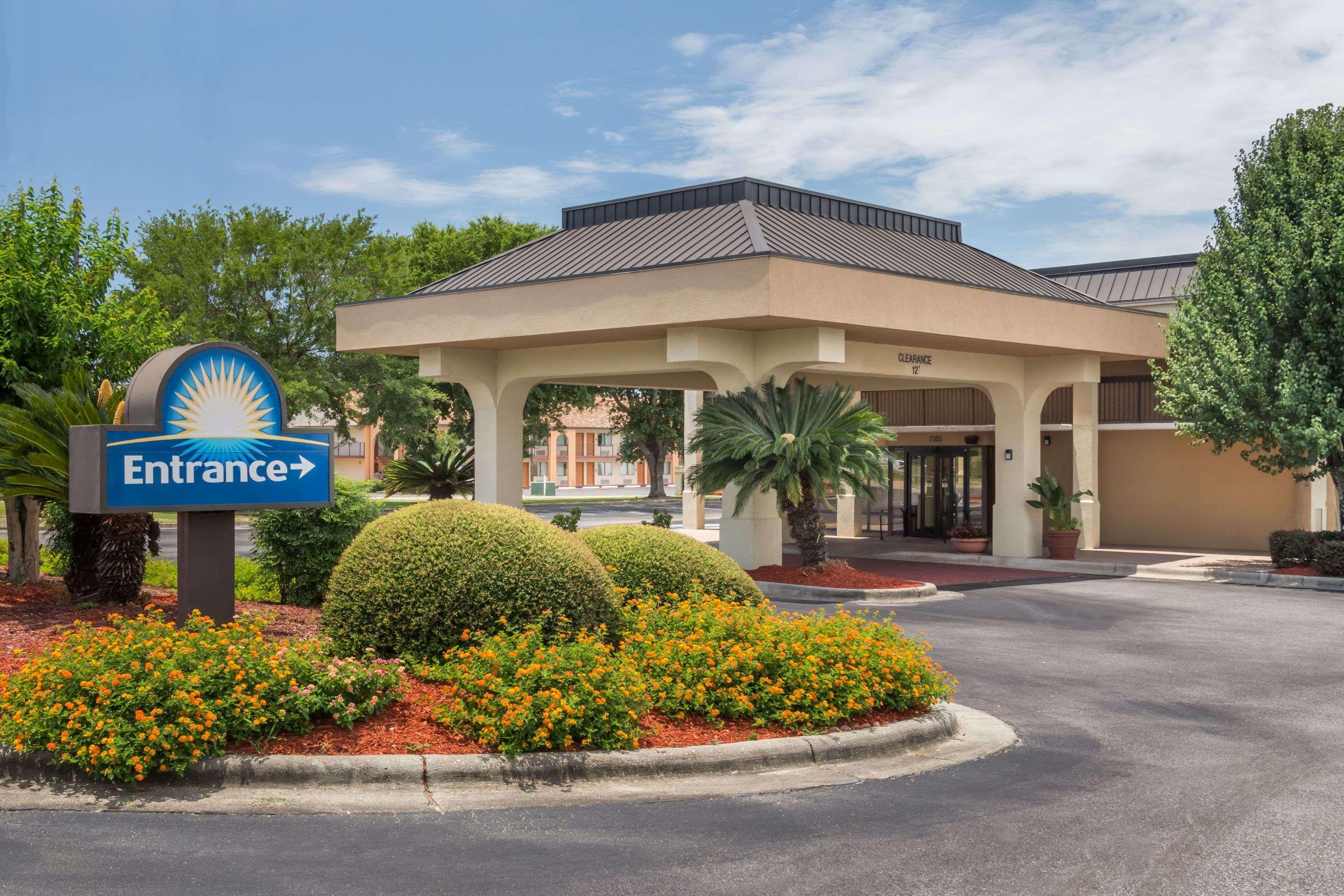 Days Inn By Wyndham Marianna Esterno foto