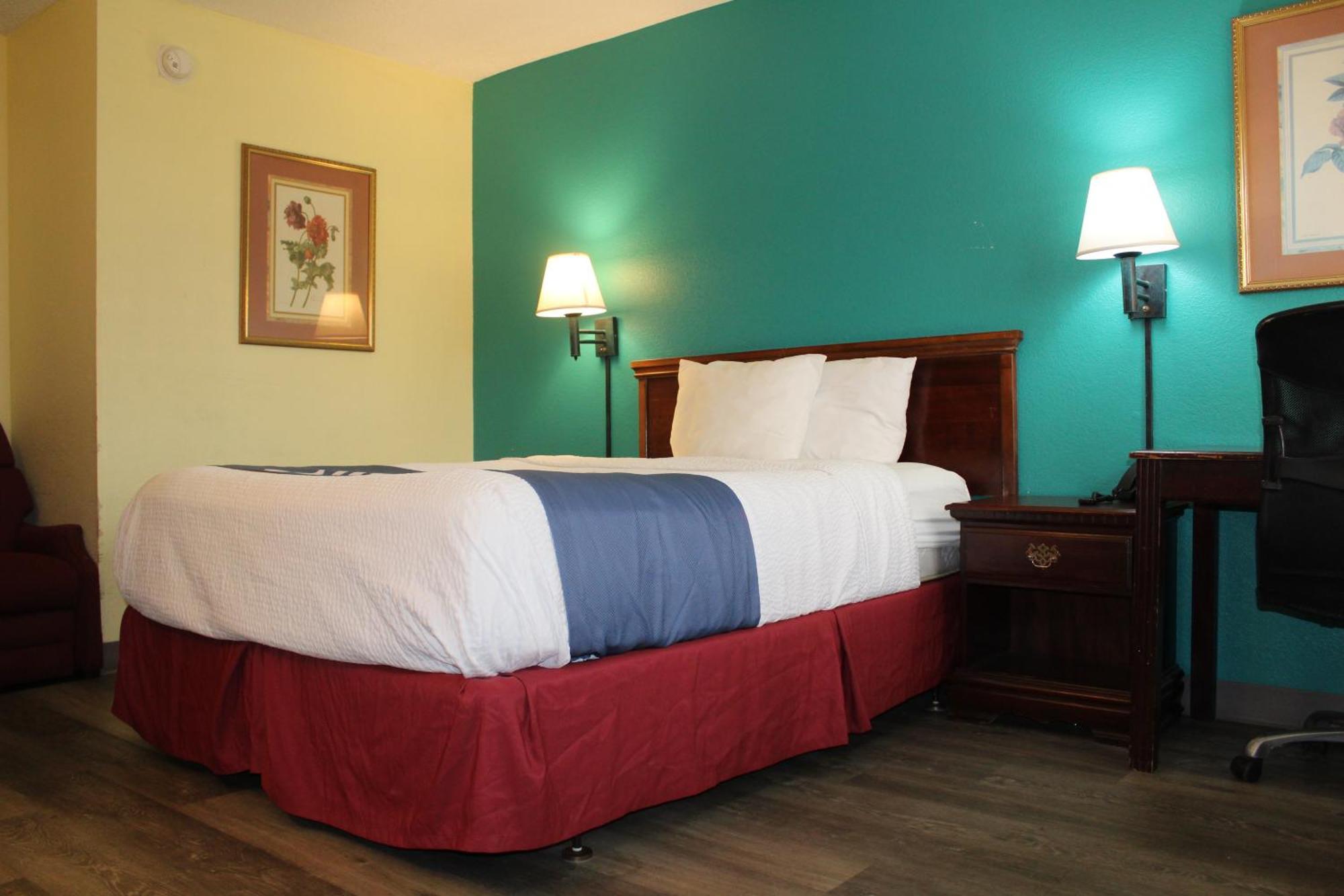 Days Inn By Wyndham Marianna Esterno foto