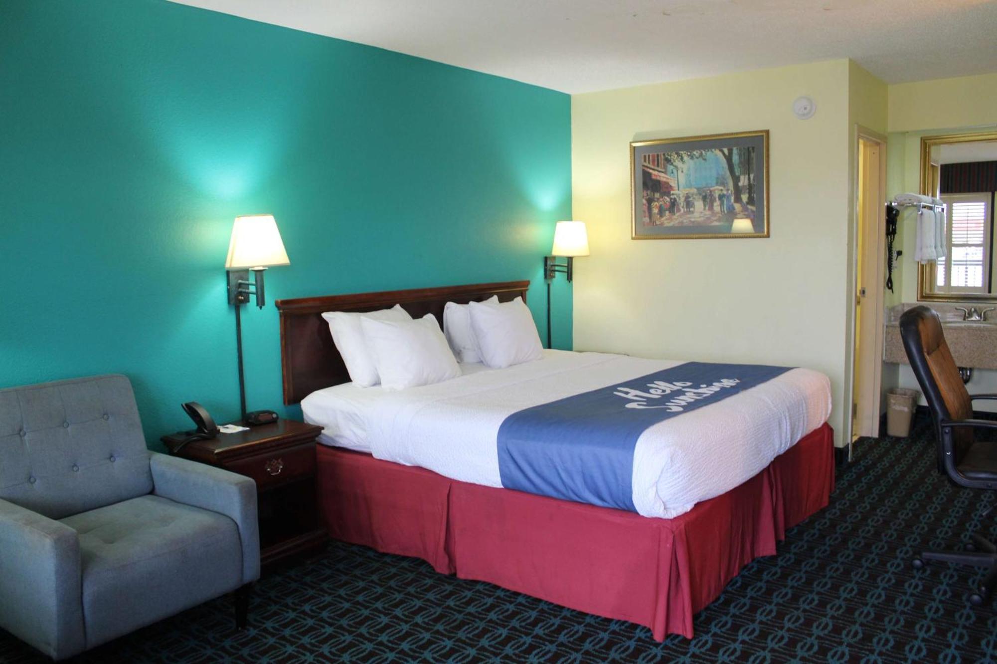 Days Inn By Wyndham Marianna Esterno foto